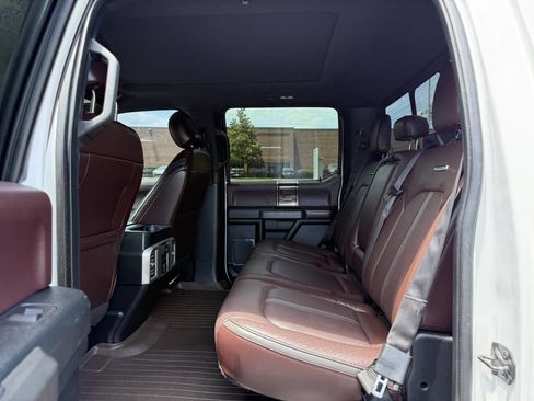 Used 2015 Ford F150 Platinum w/ Equipment Group 701A Luxury AWD/4WD image 17