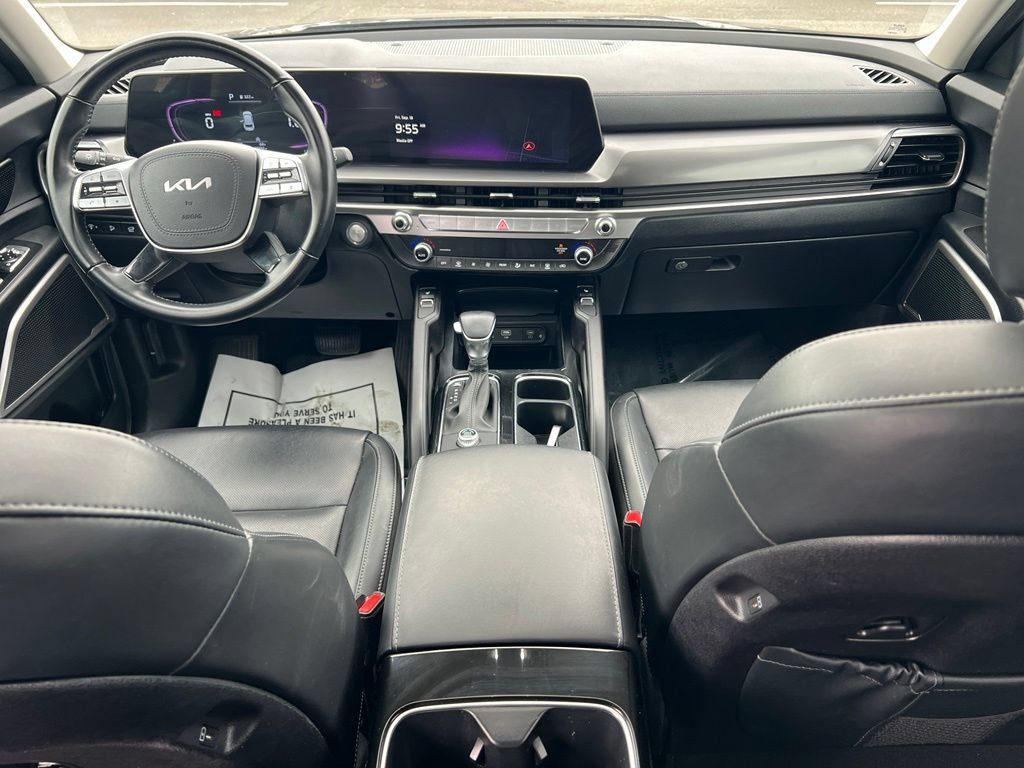 Certified 2025 Kia Telluride S FWD image 14