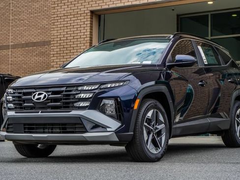 Certified 2025 Hyundai Tucson SEL AWD/4WD image 8