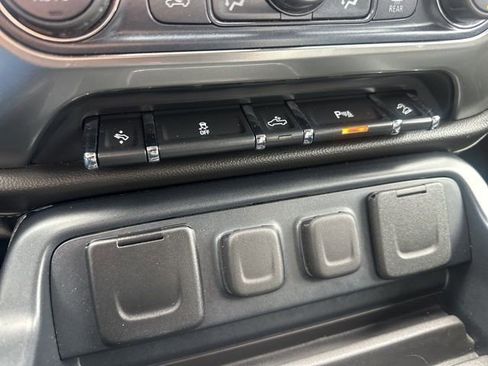 Used 2017 Chevrolet Silverado 1500 LTZ Z71 w/ LTZ Plus Package image 43