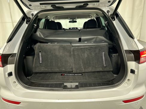 Used 2022 Mitsubishi Outlander SEL image 23