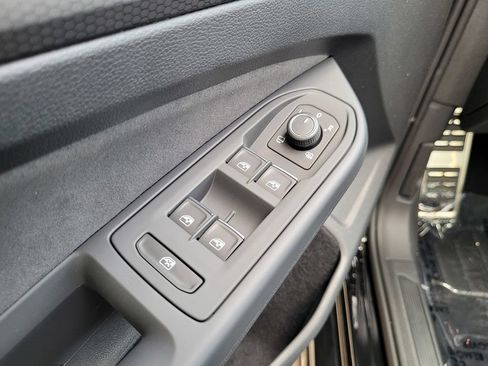 New 2024 Volkswagen GTI SE FWD image 26