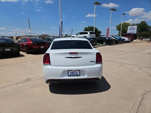 Used 2023 Chrysler 300 S RWD image 3