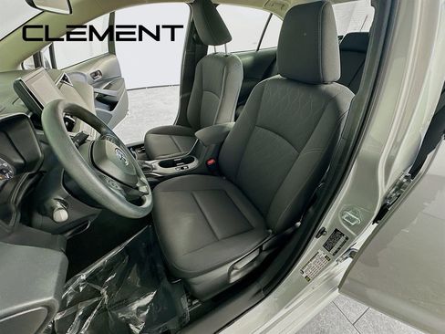 Used 2023 Toyota Corolla LE image 28