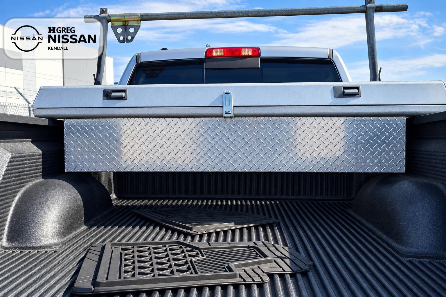 Used 2020 RAM 1500 Classic SLT AWD/4WD image 13