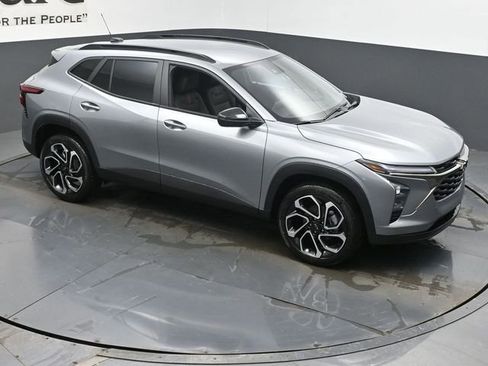 New 2026 Chevrolet Trax RS image 16