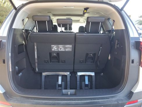 New 2026 Kia Carnival SX Prestige image 7