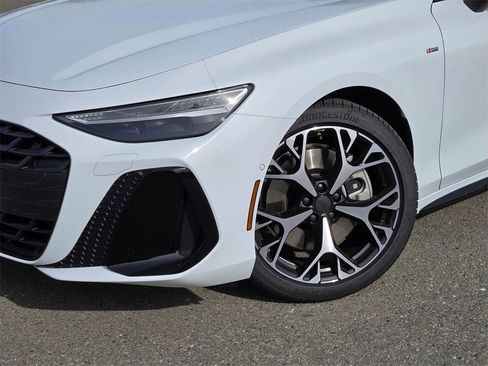 New 2026 Audi A6 Premium Plus image 9