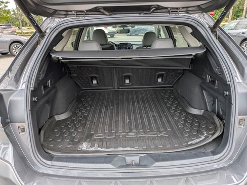 Used 2020 Subaru Outback Limited w/ Popular Package #2 AWD/4WD image 11