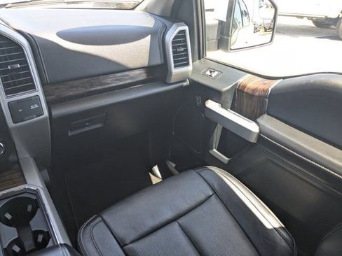 Used 2019 Ford F150 Lariat RWD image 19