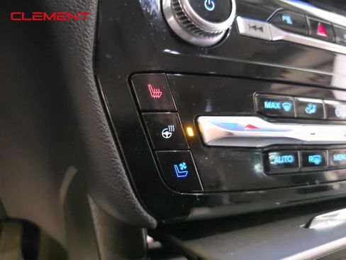 Used 2021 Ford Explorer Limited w/ Equipment Group 301A image 24