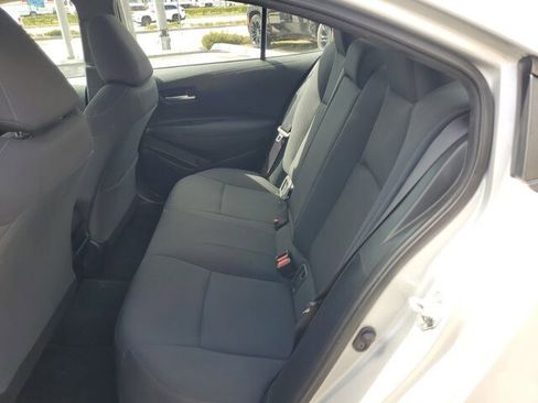 Used 2021 Toyota Corolla LE image 17