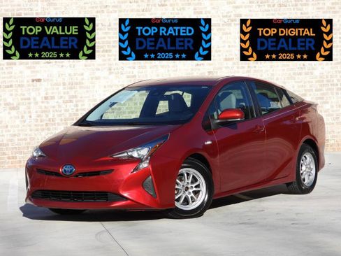 Used 2017 Toyota Prius Two image 2