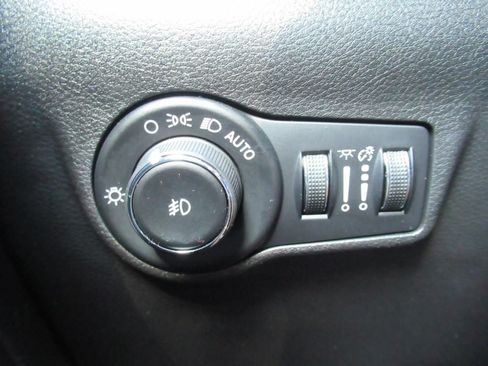Certified 2026 Jeep Compass Limited AWD/4WD image 22