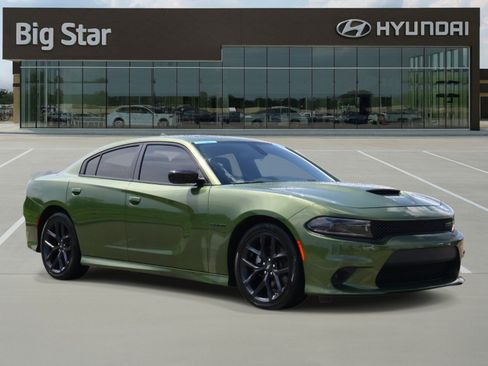 Used 2022 Dodge Charger R/T w/ Blacktop Package RWD image 6