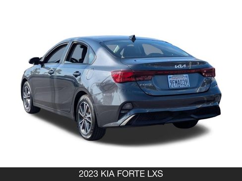 Used 2023 Kia Forte LXS w/ LXS Technology Package FWD image 7
