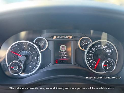 Used 2025 RAM 2500 Big Horn AWD/4WD image 15
