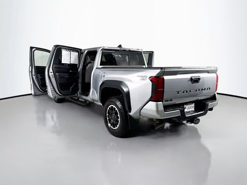 Used 2024 Toyota Tacoma TRD Off-Road w/ TRD Off Road Upgrade Package AWD/4WD image 23