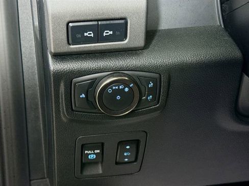 Used 2019 Ford F150 Raptor w/ Equipment Group 802A Luxury AWD/4WD image 12