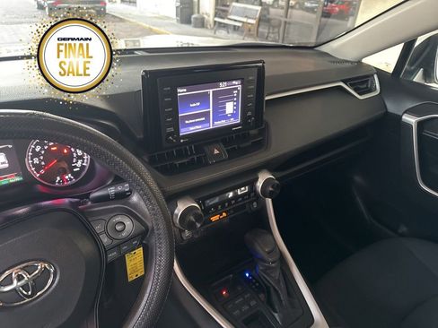 Certified 2020 Toyota RAV4 LE image 11
