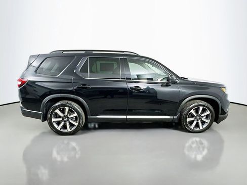 Used 2023 Honda Pilot Elite image 7