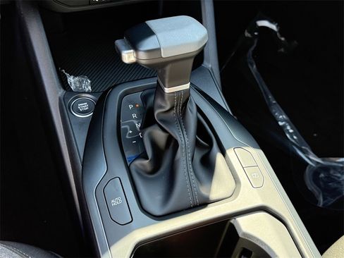 New 2025 Kia K4 LXS image 24