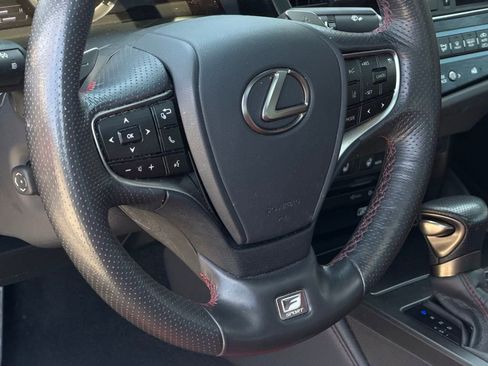 Certified 2022 Lexus ES 350 F Sport image 27