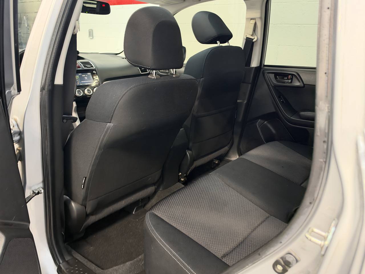 Used 2016 Subaru Forester 2.5i Premium w/ All-Weather Package AWD/4WD image 27