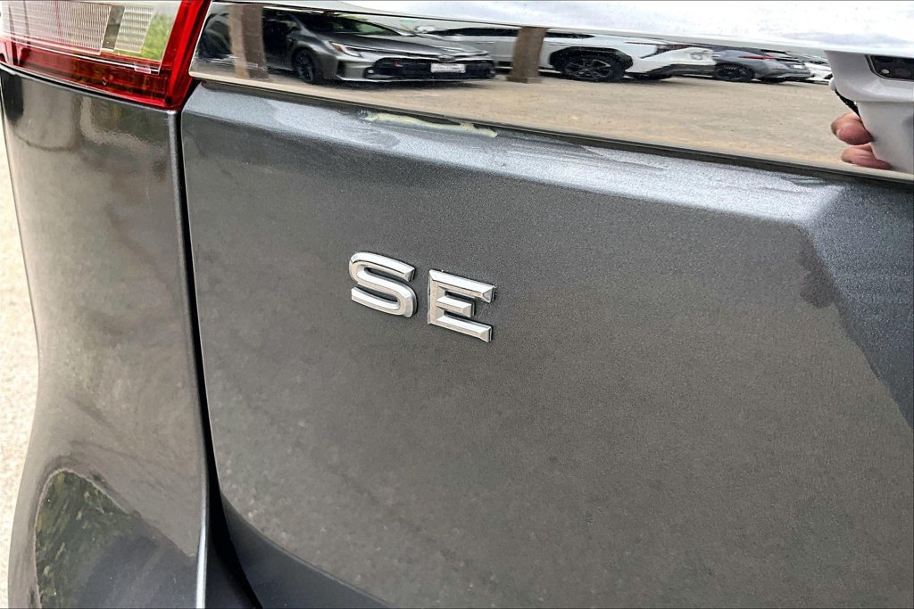 Used 2018 Volkswagen Atlas SE FWD image 24