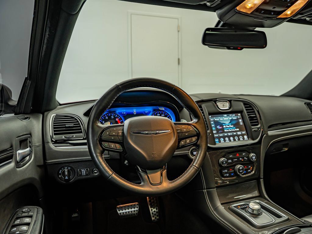 Used 2023 Chrysler 300 C RWD image 32