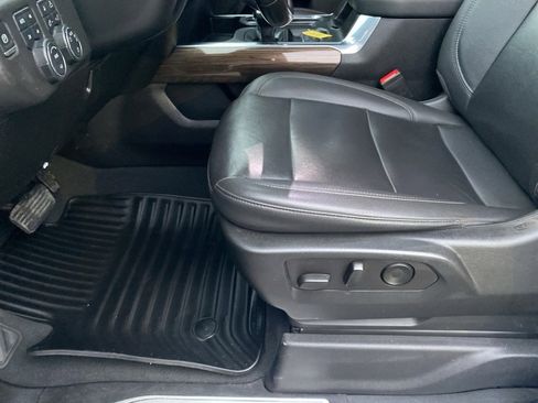 Used 2022 Chevrolet Silverado 1500 LT image 21