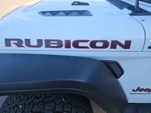 Used 2024 Jeep Wrangler Unlimited Rubicon w/ Convenience Group image 13