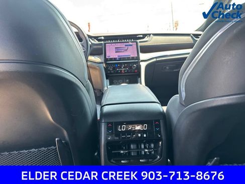 Used 2025 Jeep Grand Cherokee Summit w/ Obsidian Package AWD/4WD image 22