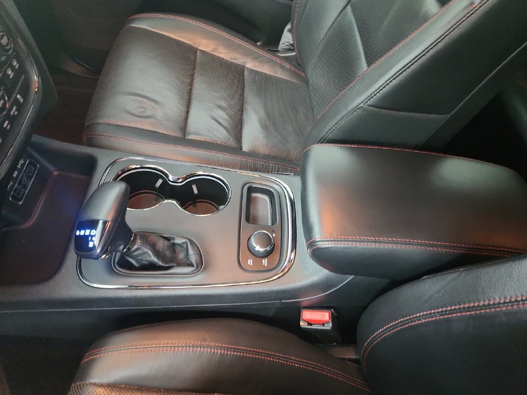 Used 2018 Dodge Durango R/T w/ Technology Group AWD/4WD image 32