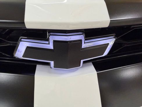 Used 2017 Chevrolet Camaro SS RWD image 36