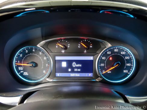 Used 2023 Chevrolet Traverse RS image 12