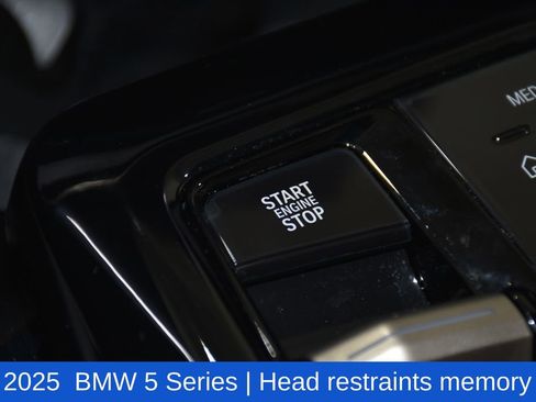 Used 2025 BMW 530i xDrive w/ Premium Package image 14