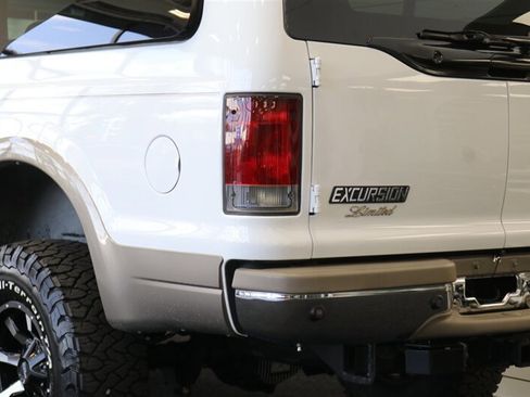 Used 2000 Ford Excursion Limited AWD/4WD image 53