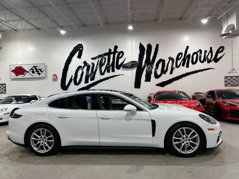 Used 2017 Porsche Panamera 4S w/ Sport Package image 9