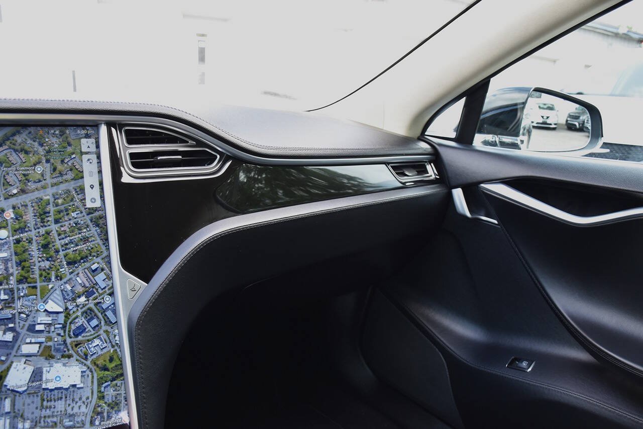 Used 2013 Tesla Model S RWD image 21