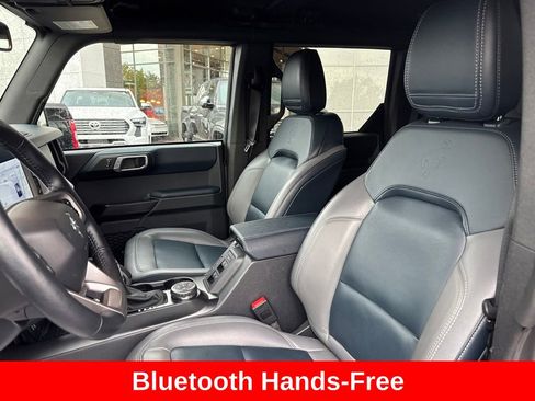 Used 2024 Ford Bronco Outer Banks AWD/4WD image 12