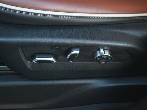 Used 2023 GMC Yukon XL Denali Ultimate image 18