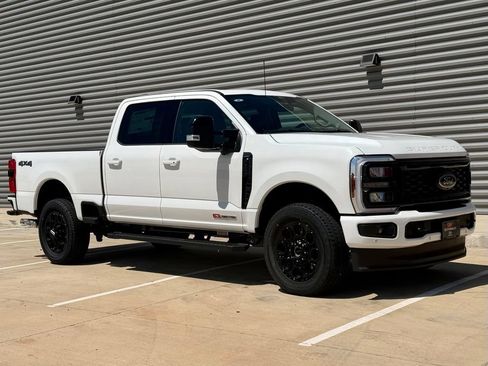 New 2026 Ford F250 Lariat w/ Black Appearance Package AWD/4WD image 1