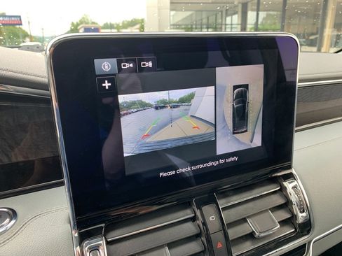 Used 2018 Lincoln Navigator Reserve w/ Technology Package AWD/4WD image 30