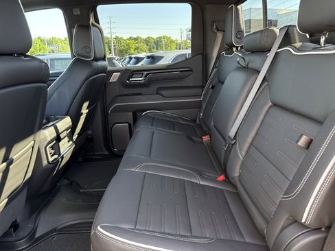 New 2026 GMC Sierra 1500 AT4X w/ LPO, Black Badging Package AWD/4WD image 6