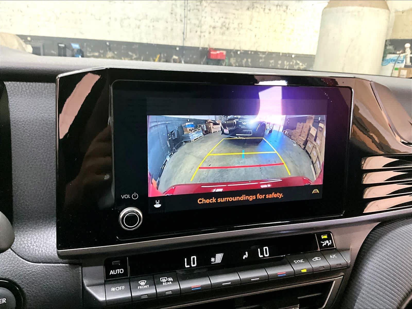 Used 2025 Toyota Camry SE w/ Convenience Package FWD image 24