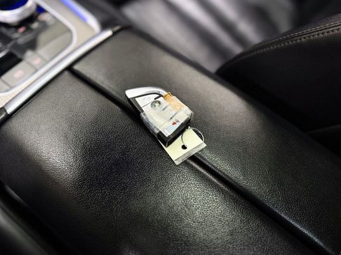 Used 2020 BMW X5 M50i w/ Executive Package image 25