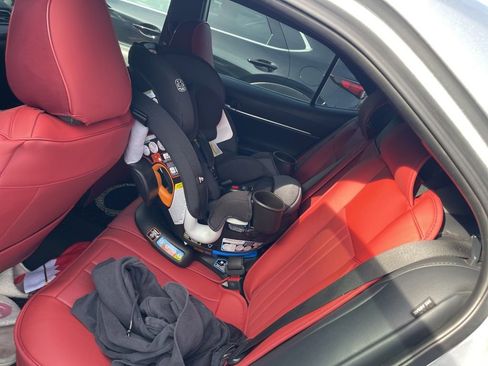 Used 2019 Toyota Camry SE image 13