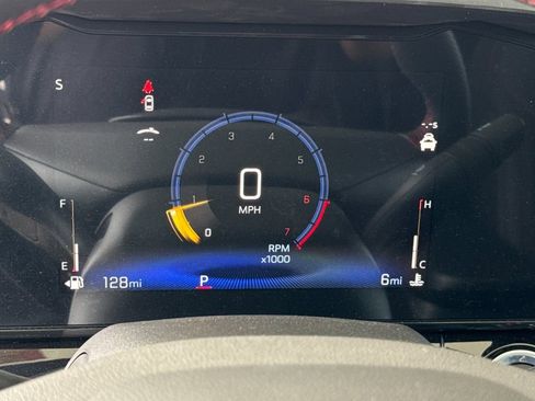 New 2026 Chevrolet Trax RS w/ Sunroof Package FWD image 23