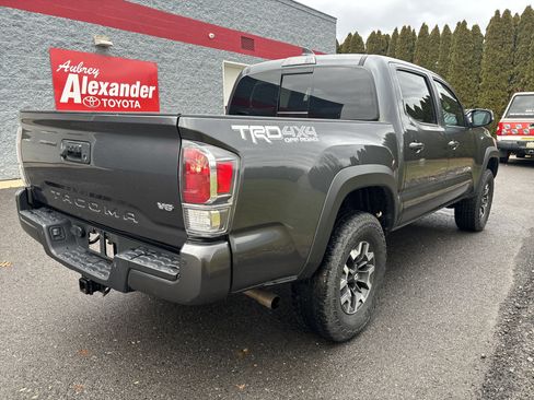 Used 2023 Toyota Tacoma TRD Off-Road image 3